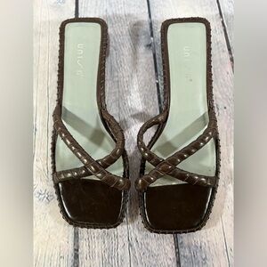 Unisa Dark Brown Cross Strap Square Toe Retro 90s Y2K Party Vacation Sandal 8